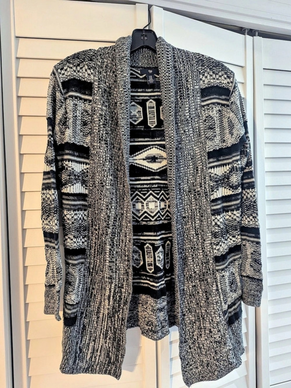 Gap XS Women's Open Front Geometric Sweater Cardigan in Black, Gray, And White